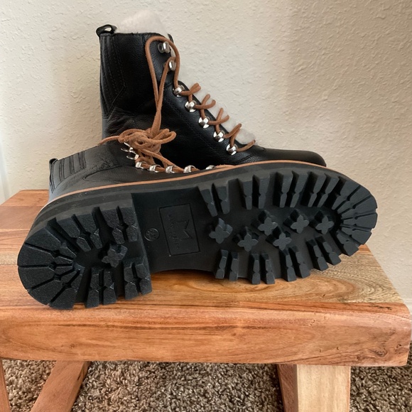 New, Marc Fisher LTD Women's Izzie Ankle Boot, Size 5.5 - Picture 5 of 8